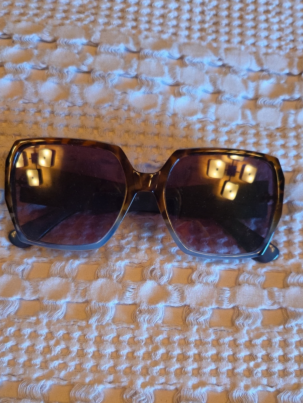 Women’s Oversized Brown Gradient Sunglasses